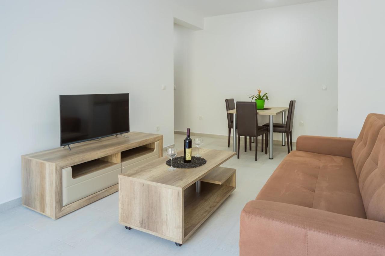 Grejm Lux Family Apartments Petrovac Εξωτερικό φωτογραφία