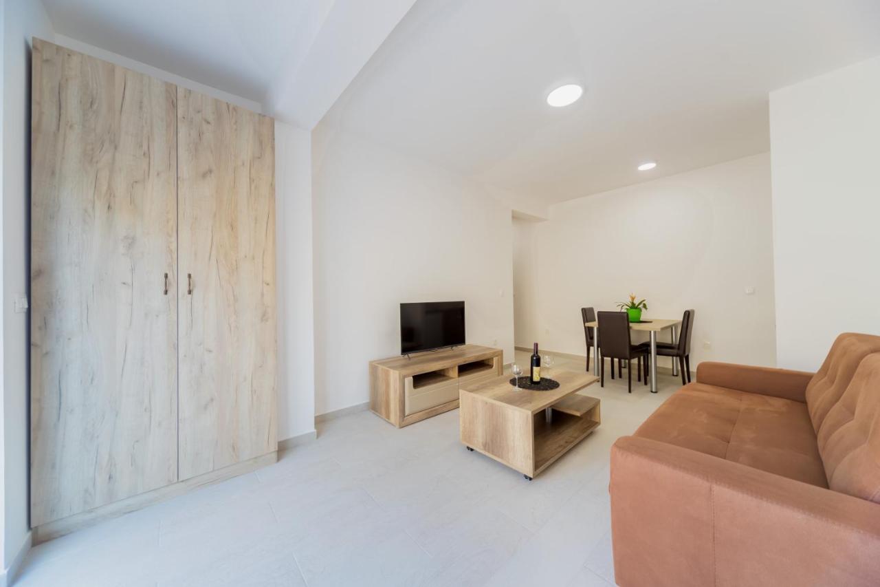 Grejm Lux Family Apartments Petrovac Εξωτερικό φωτογραφία